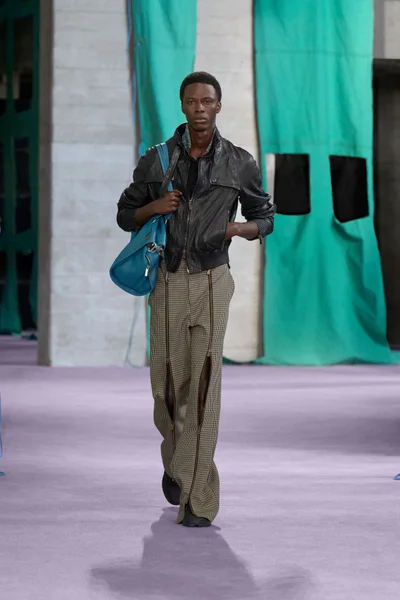 Look 23